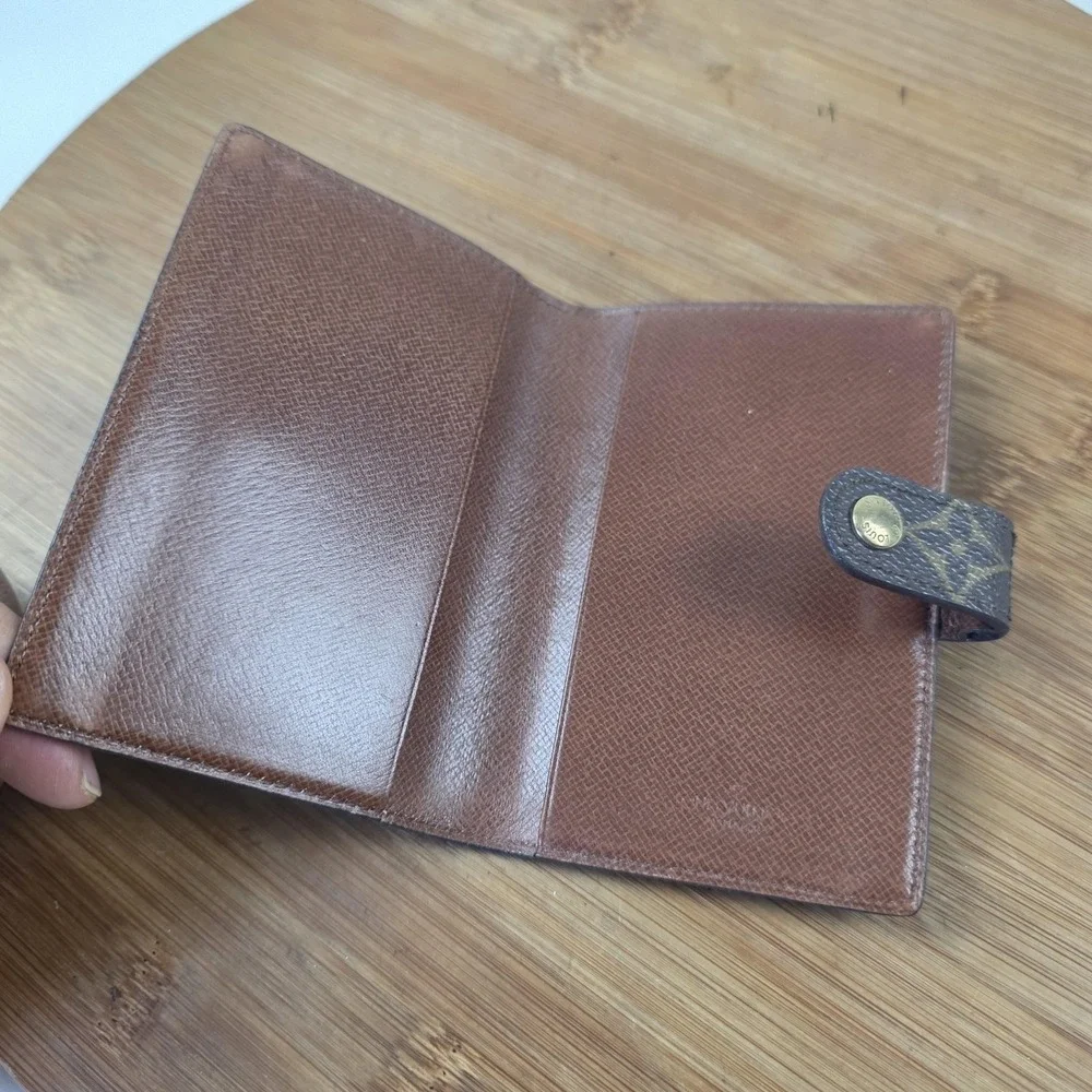 Louis Vuitton pre owned